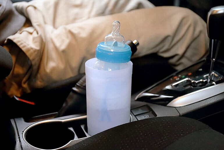how to warm bottles on the go